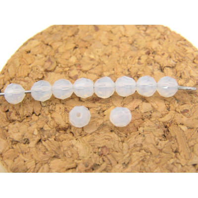Tschechische Runde Facettierte Kristallperlen 4 mm - Opalweiß