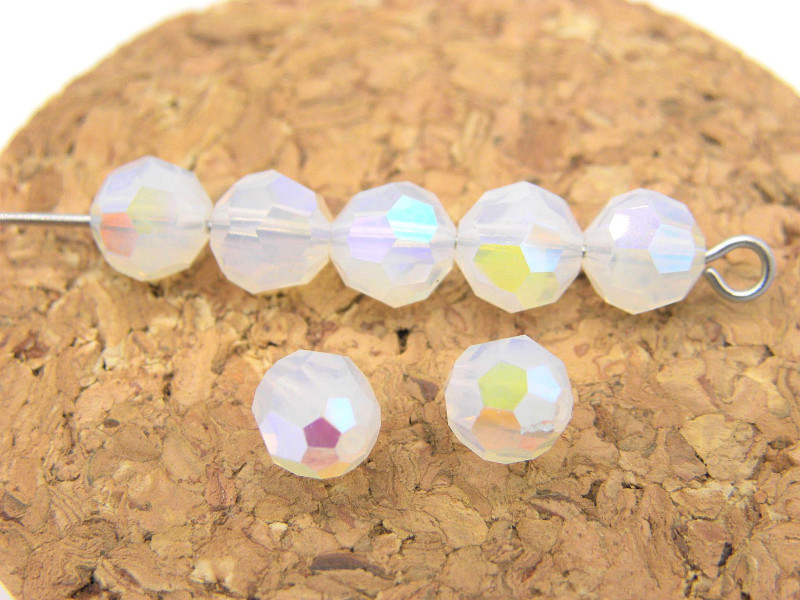 Tschechische Runde Facettierte Kristallperlen 6 mm - Opalweiß AB