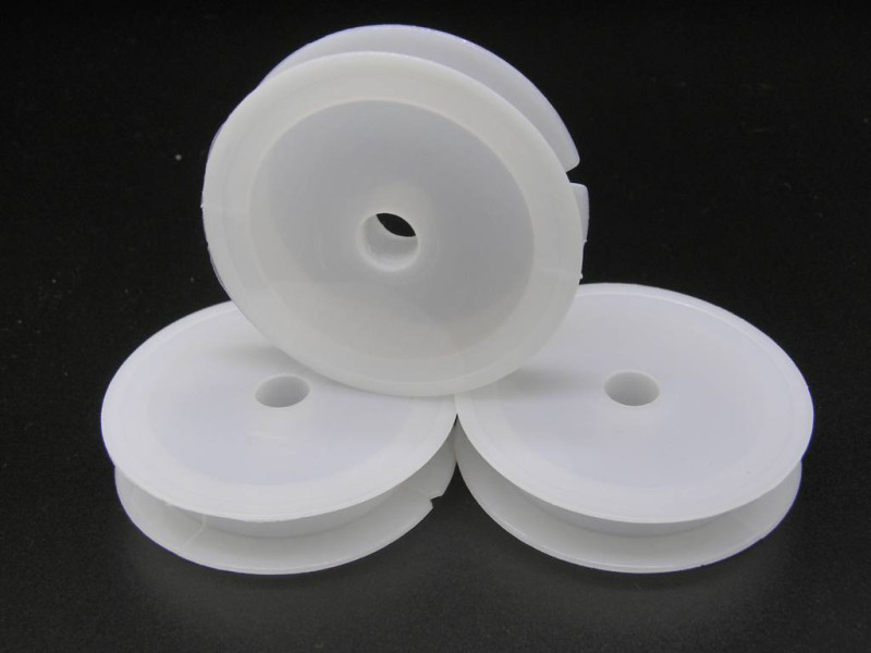 67x14mm Plastic (PP) Empty Spools for Wire, Thread Bobbins, White, 10.5 mm Hole - 5 Pc
