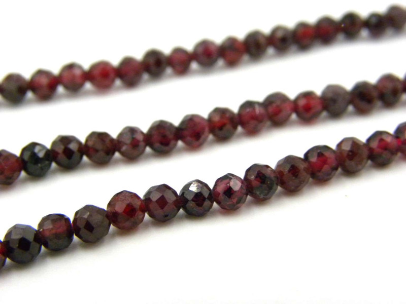 Kleine runde facettierte Granatperlen 3 mm - Strang oder 40 Perlen