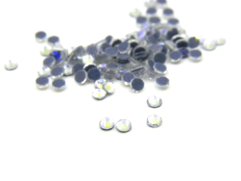Kleine Glas-Strasssteine zum Aufbügeln, Bügelstrass 2 mm - Crystal AB - 100 Stück
