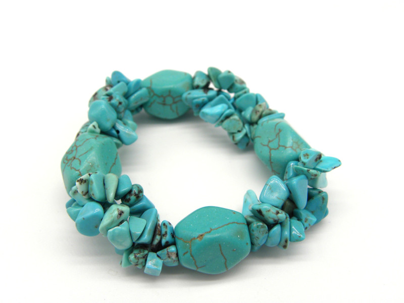 Small-Sized Costume Jewellery Elastic Bracelet with Real Turquoise and Howlite Gemstones (Blue)
