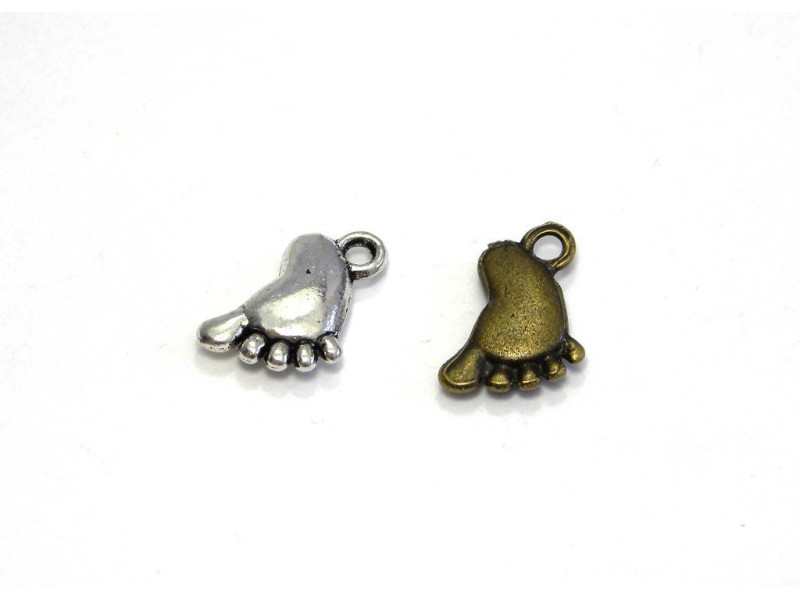 12 mm Vintage Baby Feet Metal Charms - Antique Gold or Ant. Silver - Double Sided Foot Pendant (2 Pc)