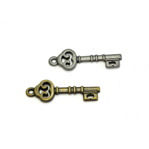 22 mm Vintage Key - Alloy Charms - Antique Gold or... 22 mm Vintage Key - Alloy Charms - Antique Gold or...