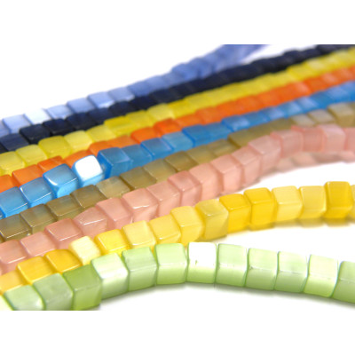 1x Strang Katzenauge Glaswürfel Würfelperlen 4mm - verschiedene Farben - mehr als 95 Perlen!