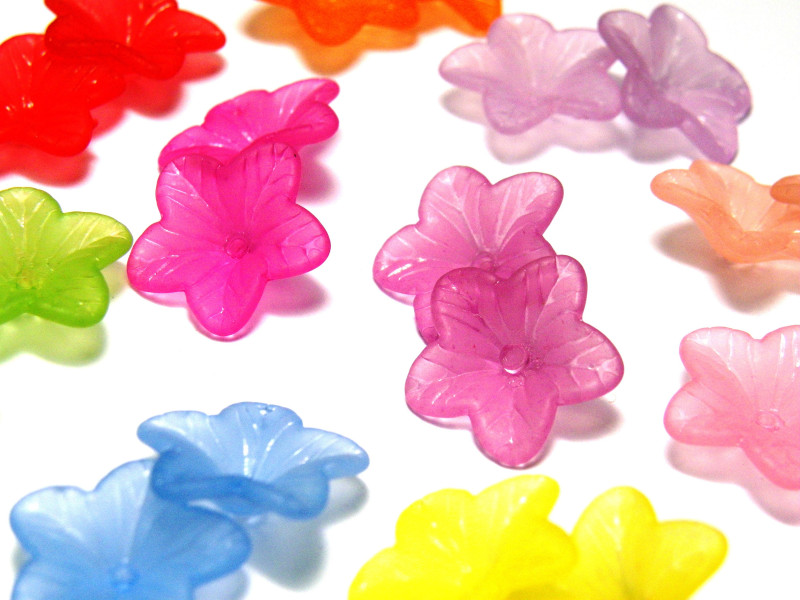 18 x 5 mm (0.7 x 0.2 inch) Large Frosted Mat Acrylic Flower Beads - Plastic Flower Bead Caps - Mixed or Single Colour 18 x 5 mm (0.7 x 0.2 inch) Large Frosted Mat Acrylic Flower Beads - Plastic Flower Bead Caps - Mixed or Single Colour
