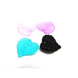 15 mm (0.6 Inch) Matt Acrylic Leaf Charms - Emboss...