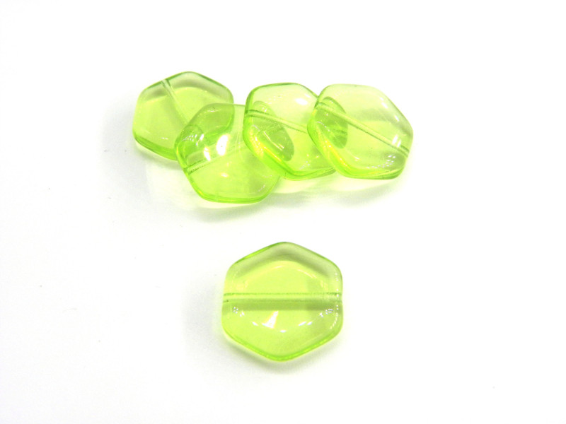 Hexagone® par Puca® - Peridot - 10 beads - Large Vintage Look Hexagon 1-hole Czech Beads (15 mm x 3 mm)