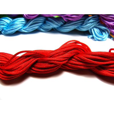 1x 28m Makramee Nylongarn 1mm - Rot 1x 28m Makramee Nylongarn 1mm - Rot