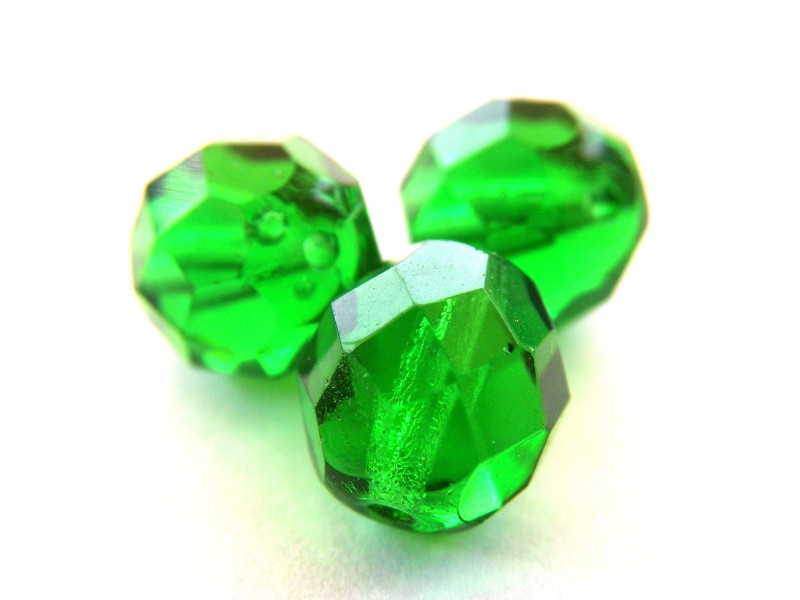 8 mm Round Faceted Fire-polished Czech Glass Beads - Medium Emerald - 15 or 50 pc
