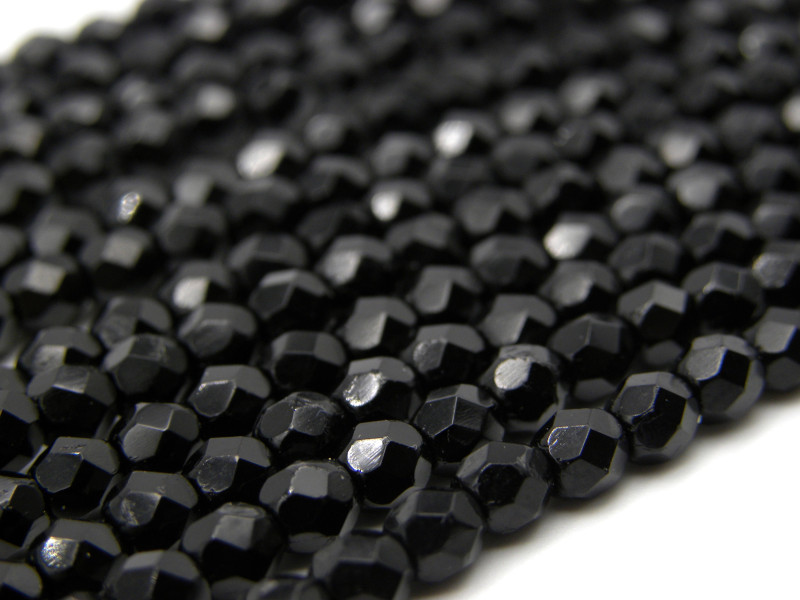 50 Stk. Tschechische feuerpolierte Glasschliffperlen 4 mm - Jet (Schwarz)