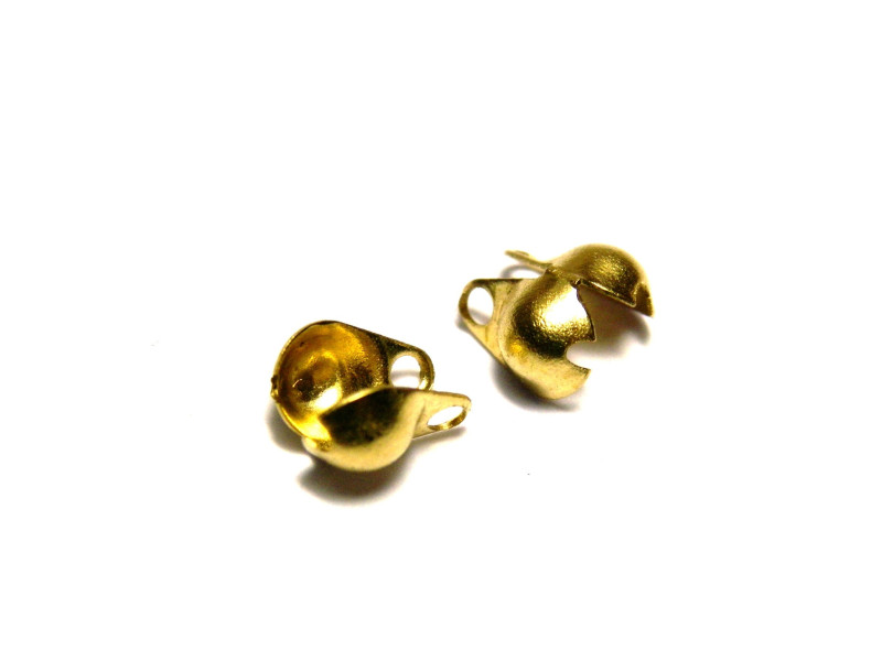 Klappkalotten, Kaschierperlen mit Öse aus Messing - 6 x 5 mm (4 mm Innendurchmesser)- 50 Stk.