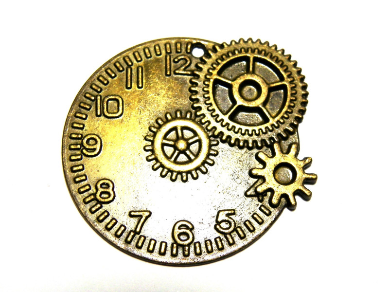Large Steampunk Clock Cog Wheel Alloy Metal Pendant 48 mm - Antique Gold