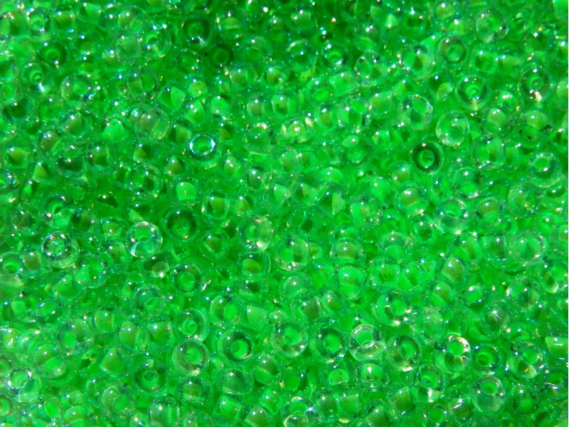 11/0 (2 mm) Miyuki Round Seed beads (10 g) - Inside Colour Light Mint Rainbow - Col. 268 - Approx. 1100 beads