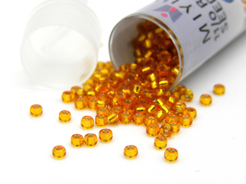 11/0 (2 mm) Runde Miyuki Rocailles (8,5 g Röhrchen) -  Silver Lined Amber Gold (11-94261)