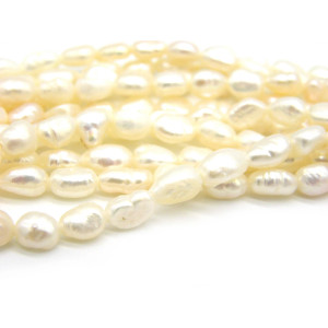 4 x 6 mm Baroque Irregular Rice-shaped Freshwater ...