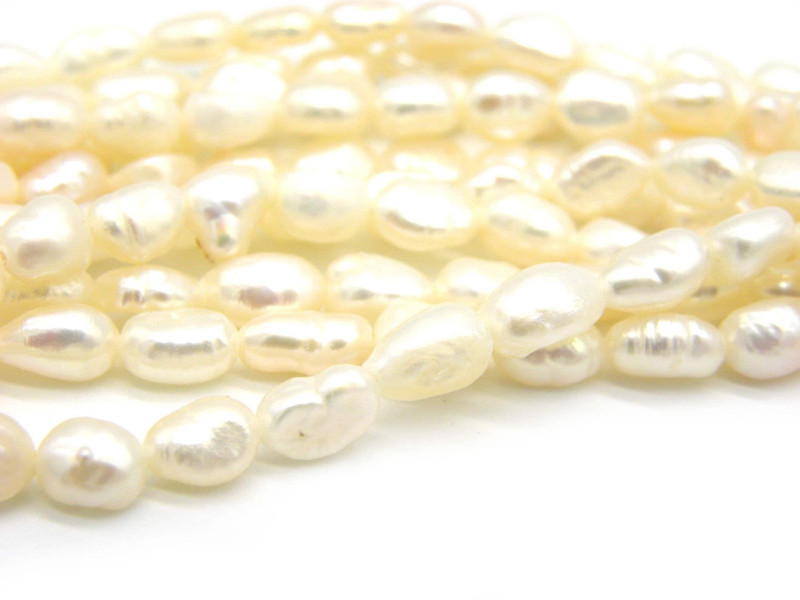 4 - 6 mm Baroque Irregular Rice-shaped Freshwater Cultured Pearls - White (20 Pearls)