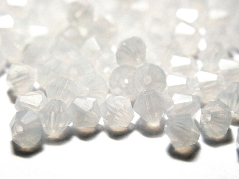 4 mm Tschechische MC Doppelkegelperlen, facettierte böhmische Kristallperlen - White Opal