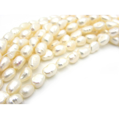 Barocke Reisförmige (Ovale) Süßwasserperlen 6 x 8 mm - Weiß (1 Strang mit ca. 43 Perlen)