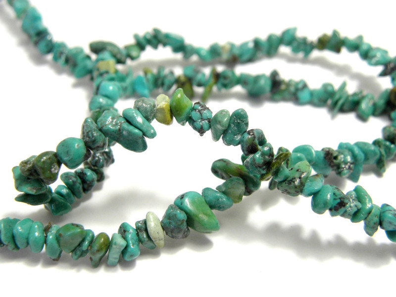 Türkis-Chips, Edelstein-Chip-Perlen 4-8 mm - 90 cm Strang