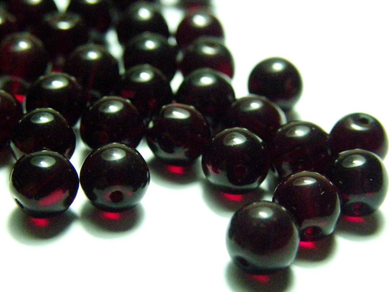 6 mm Runde tschechische Glasperlen - Runde gepresste Perlen - Granatrot